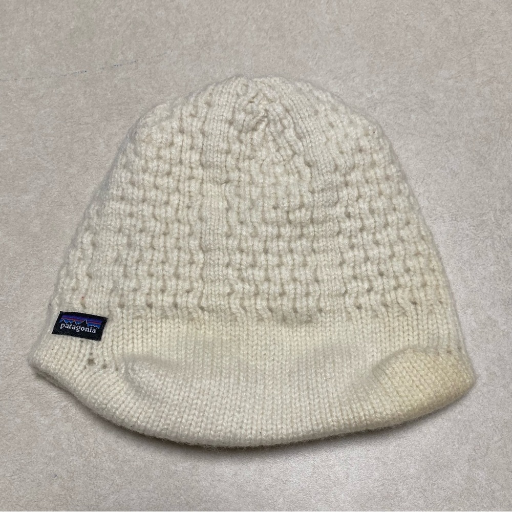 Patagonia Beanie Womens Size OS Cream Fitz Roy Buffalo Wool Beanie fleece lining
